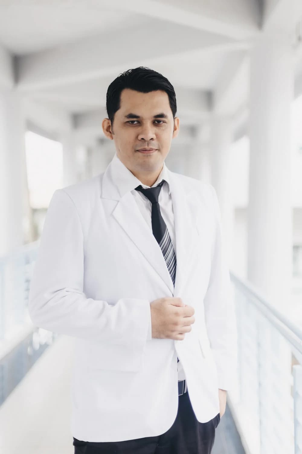 dr. Hendra Wana Nur'amin, M.Sc, Sp.PD